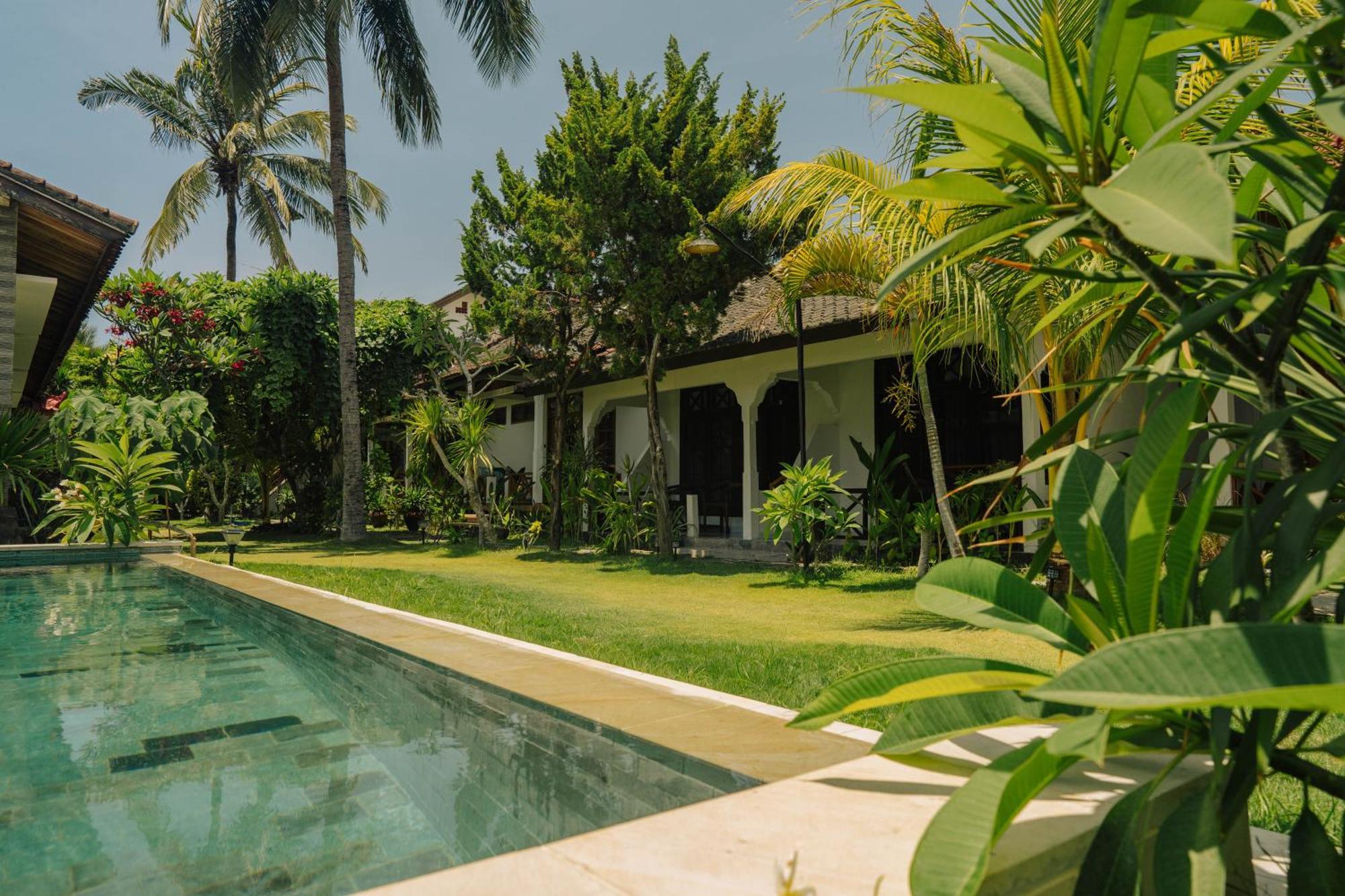 The Confidential Mandalika Hotel Kuta  Bagian luar foto