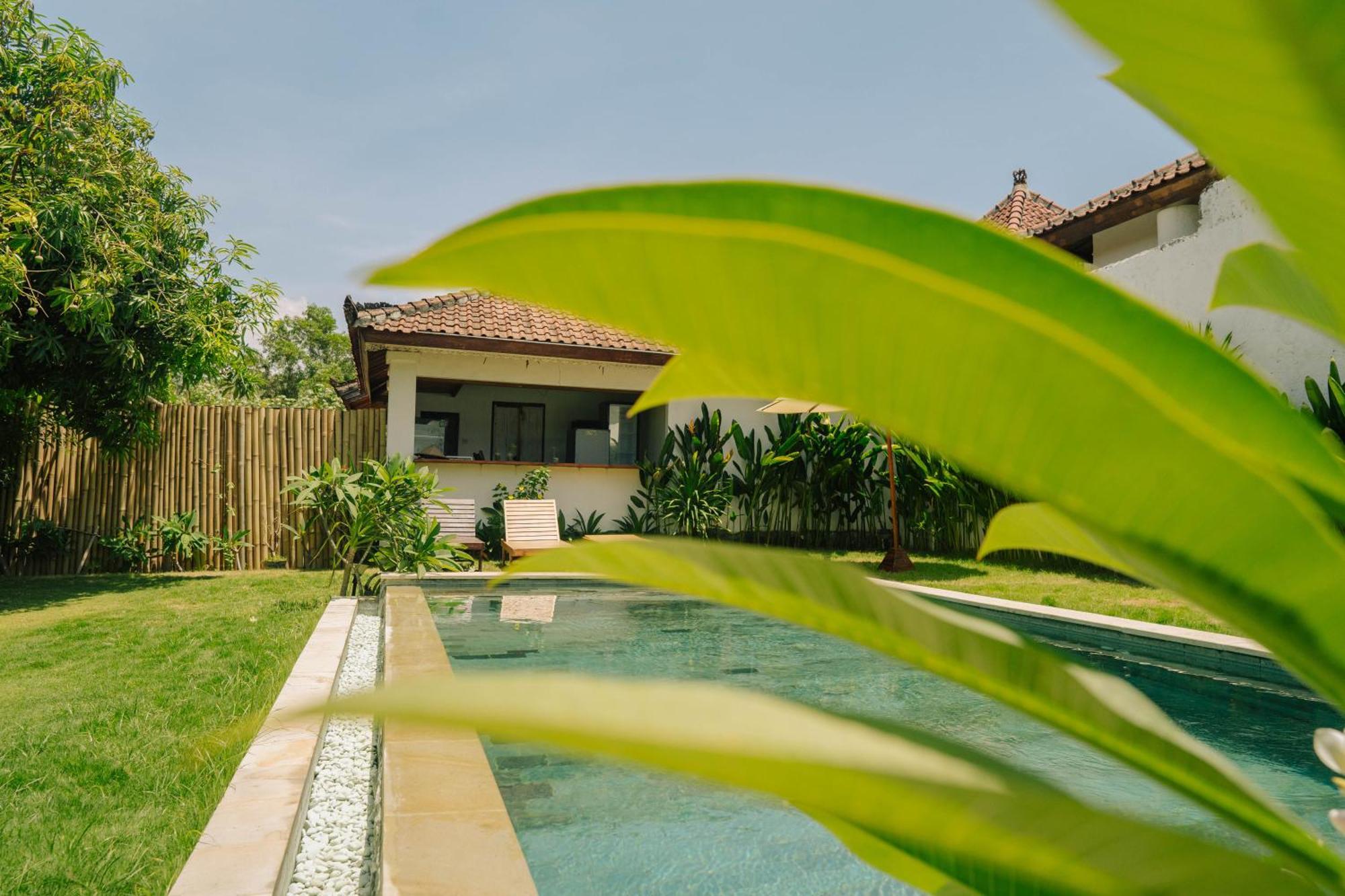 The Confidential Mandalika Hotel Kuta  Bagian luar foto